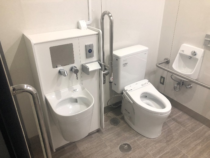 オストメイト対応多目的トイレのリフォーム 吉川管工株式会社